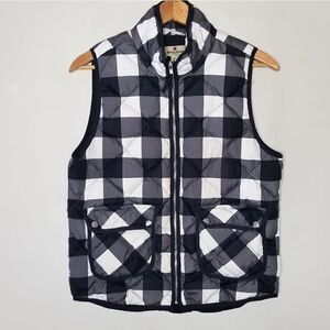 Woolrich buffalo check vest Women's size medium down filled